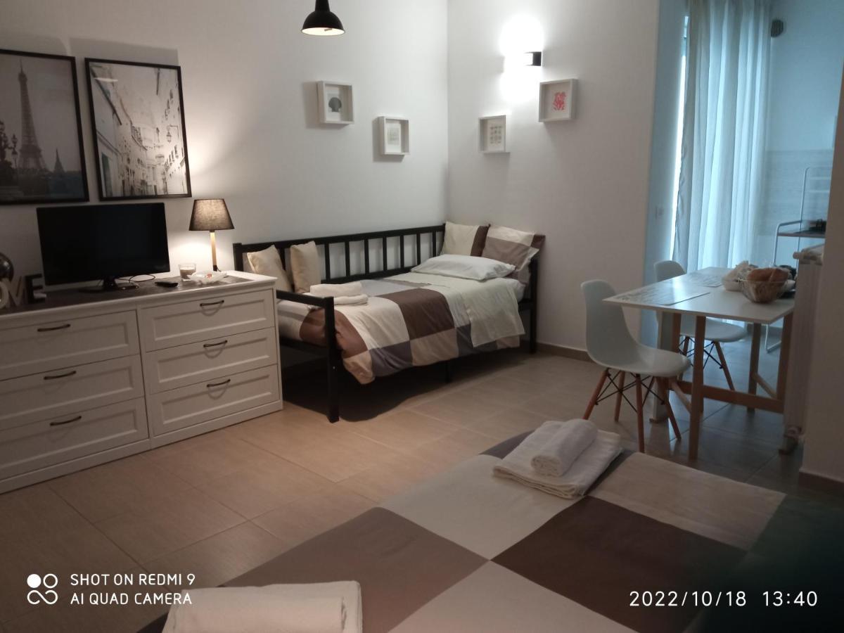 Miss Rossella Home Bari Buitenkant foto
